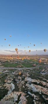 Nejvíc se lítá nad oblastí kolem Göreme. 