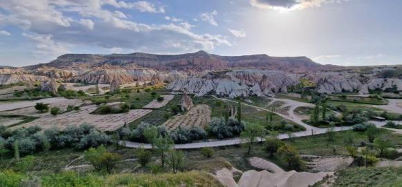 Pohled na Kappadokii za úsvitu. 